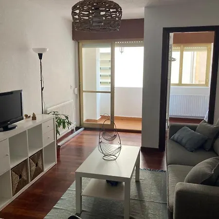 Piso Centrico De Dos Con Terraza Y Balcon En Apartment *